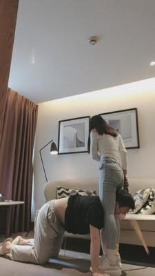 【梵一】外卖小哥训成狗 bf9189