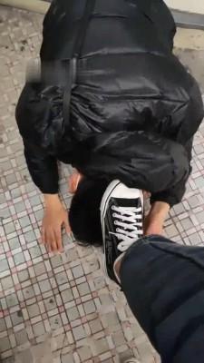 【梵高】00帆布鞋路人小姐姐重力踩踏 bf9162