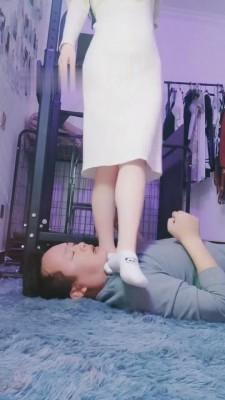 【九九女王】各种鞋袜重度踩踏/坐脸 bf9157