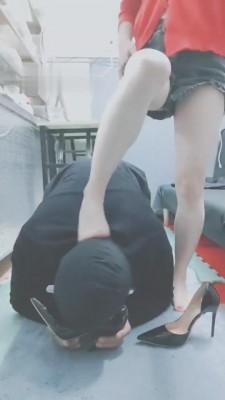 【灵竹】小奶狗恋足-舔裸足/舔高跟鞋【完整版】 bf7385