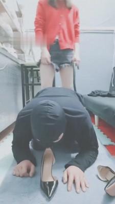 【灵竹】小奶狗恋足-舔裸足/舔高跟鞋【完整版】 bf7385