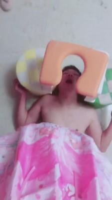 【兔粉粉】萝莉主羞辱绿帽男友【上】 bf7403