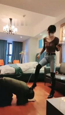 【暴力美学】过膝高跟重度提档骑马耳光喂食碾压 bf7443