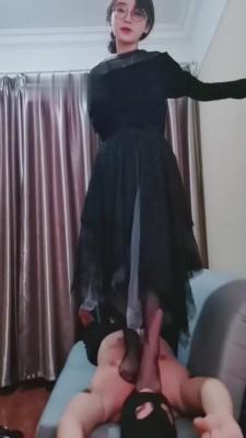 【领主老大】暴踹爆跳狠掐乳头-全程哀嚎 bf7380