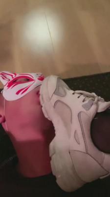 【夕微】第一视角超重度踩踏/舔脏鞋底 bf7904