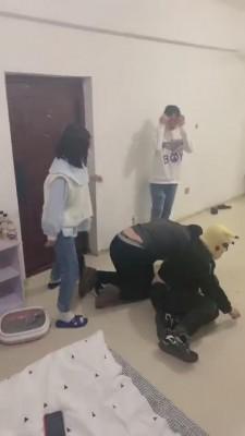 【精神小妹】推荐!校园暴力第二弹-6素人狠虐 bf9057