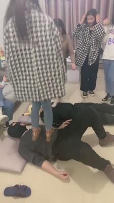 【精神小妹】推荐!校园暴力第二弹-6素人狠虐 bf9057