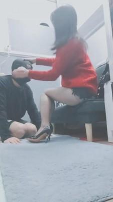 【灵竹】挑战500耳光被打到虚脱 bf7910