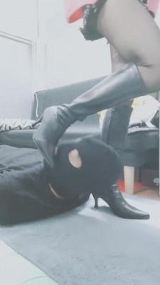 【灵竹】长靴碾压/坐脸/跪舔 bf7228