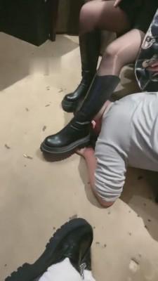 【小痴大人】开发穿皮靴的素人一起虐【下】 bf7183