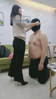 【东营青青】裤里丝高跟短靴暴力打狗 bf7215