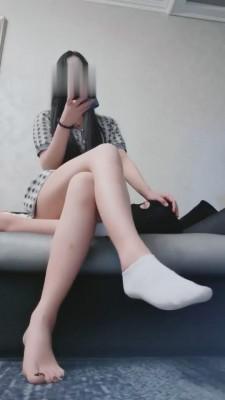 【猫神大人】白袜臀部窒息暴力踩踏 bf7212