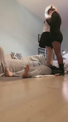 【梦露】深度开发-圣水踩踏耳光脚深喉【双视角版】 bf7133