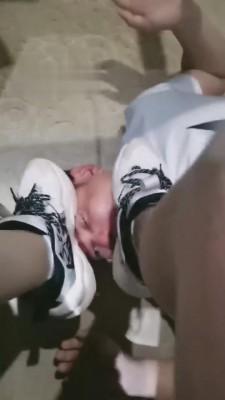 【北海静心S】脏运动鞋棉袜+高跟碾压贱狗 bf7079