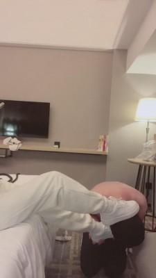 【诗诗&漫漫】双胞胎S-贱狗挑战500耳光【双视角版】 bf7117