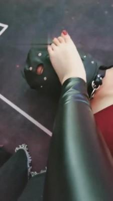 【凤卿女神】捆绑虐待喜欢穿裙子的骚狗 bf7136