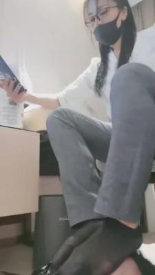 【小蚂蚁女王】职业装-白领驯化员工做人形犬-下贱狗奴 bf7082