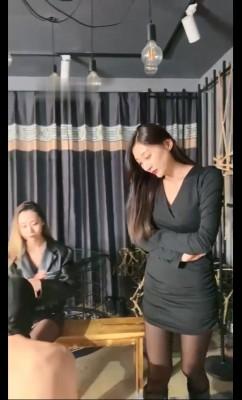 【二宝ss】带素人花样重深喉 鞭打惨叫比赛 bf7007