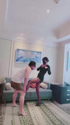 【维因&维妮】双S-高跟鞋黑丝运动鞋棉袜舔脏鞋底（双视角版）bf7022