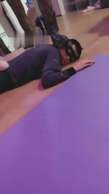 【文文文】双S-运动鞋+丝袜素人精神小妹暴力虐待 bf6945