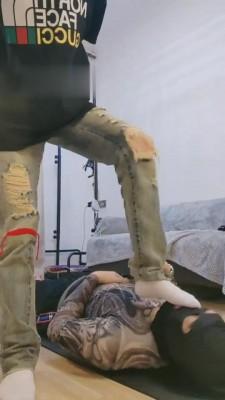 【暴力美学】AJ学生主拿狗当出气筒-拳击/坐脸/圣水 bf6938