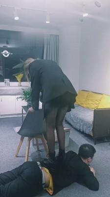 【开发素人】大学生S带素人闺蜜暴打男神 bf6918