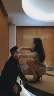 【禾末】闻R踢裆/踩踏/重度耳光训贱狗 bf6911