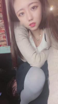 【芸熙】网红坐着人肉垫子聊聊天 bf6751