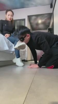 【魅儿】羞辱原味恋足狗 bf6466