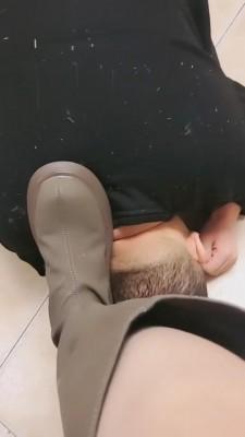 【汏典】御姐首次调厕奴 bf6740