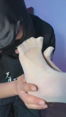 【甜甜】腿绞除鞋味/暴力踢裆/窒息坐脸/口塞臭袜 bf6461