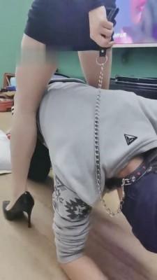 【成都茶茶】御姐长靴羞辱贱狗 bf6599