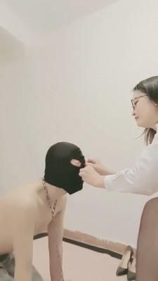 【执念】小黑屋栓狗-高跟鞋里圣水/鞭打/耳光 bf6315