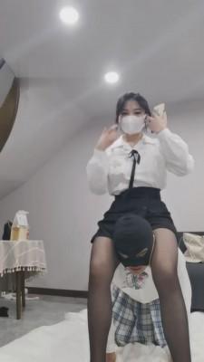 【木秋夜深了】我的数学老师是带锁的女装bt bf6319