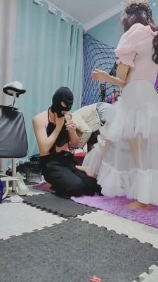 【黑桃S】丝袜绑手-和闺蜜一起狠揍弟弟 bf6298