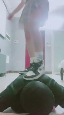 【小劳拉】AJ+JK大二学妹的晚自习 bf6437