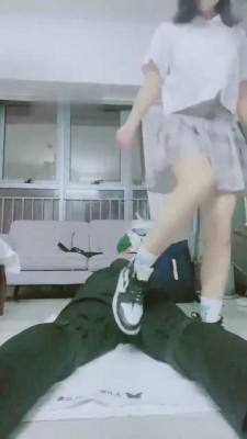 【小劳拉】AJ+JK大二学妹的晚自习 bf6437