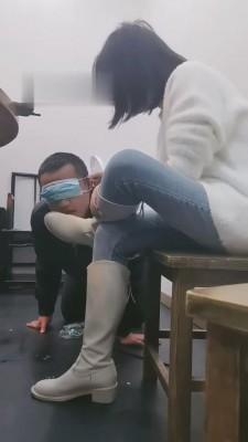 【萝莉糖糖】火锅店边吃边调狗 bf6363