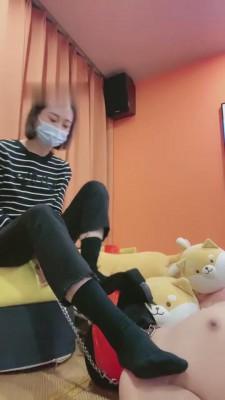 【Q月s】私人影院极度羞辱狗 bf6655