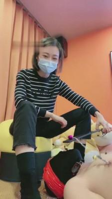 【Q月s】私人影院极度羞辱狗 bf6655