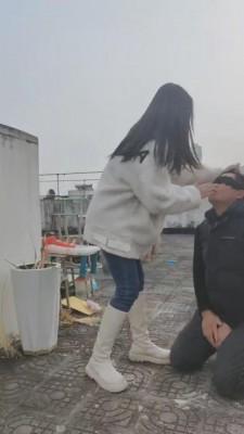 【最抗揍的是我吗】阳台被精神小妹虐打 bf6746