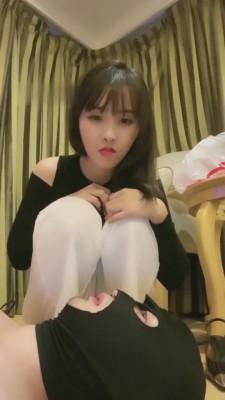 【路子鸭】高跟踢裆玩弄贱狗 bf6548