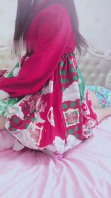 【兔粉粉】洛丽塔全体重踩脸-坐脸-舔脚 bf6026