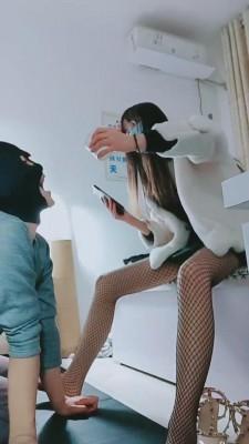 【029小草莓】御姐范学生主羞辱邻居 bf6078