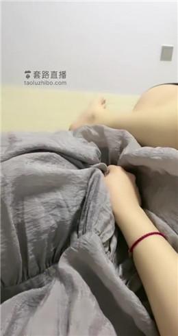 【逗逗】麻麻喝醉了给麻麻口蛇直接尿到嘴里JS21122