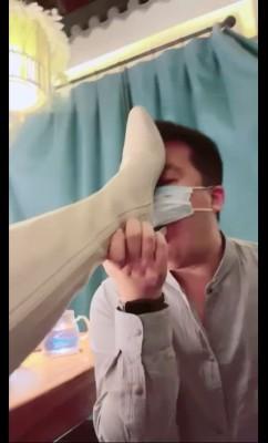 【虞姬s】饭店服务员闯进看到狗畜生犯贱 bf5867