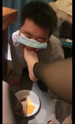 【虞姬s】饭店服务员闯进看到狗畜生犯贱 bf5867