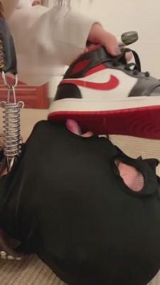 【雪莉】可爱学生S羞辱中学老师 bf5900