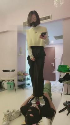 【Q月S】运动女神全体重踩踏/骑马 bf5847