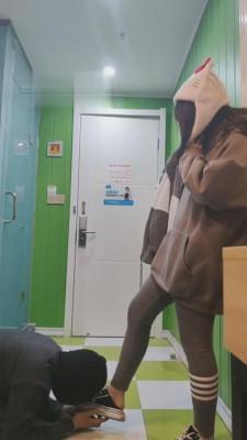 【开发素人】真实群殴-精神小妹专场 bf5842